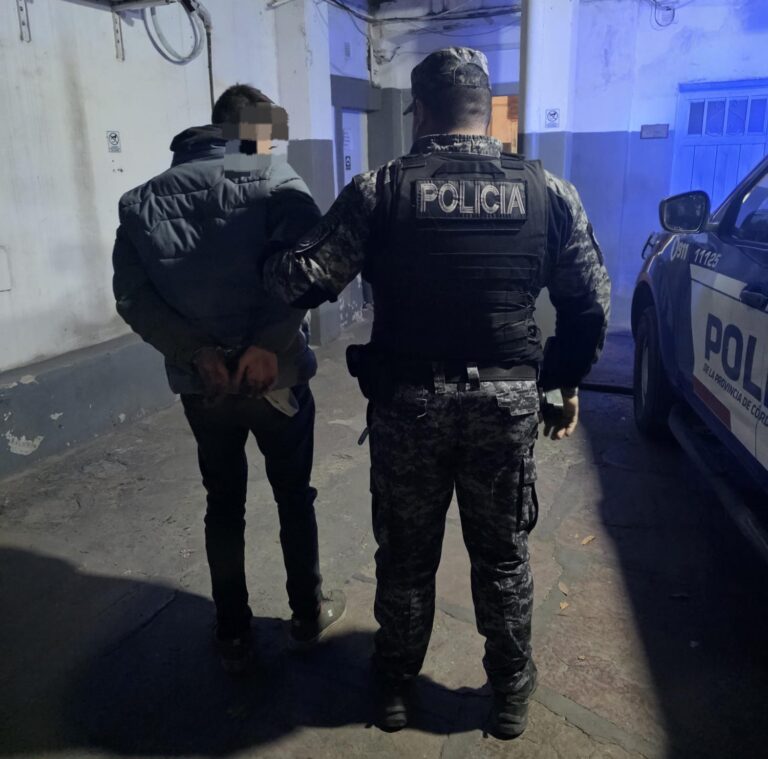 Alta Gracia: detuvieron a dos personas acusadas de realizar falsas transferencias en un kiosco