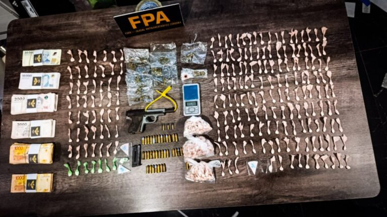 CÓRDOBA: FPA DESMANTELÓ UNA ORGANIZACIÓN NARCOCRIMINAL E INCAUTÓ MÁS DE 3000 DOSIS DE DROGAS. DOCE DETENIDOS