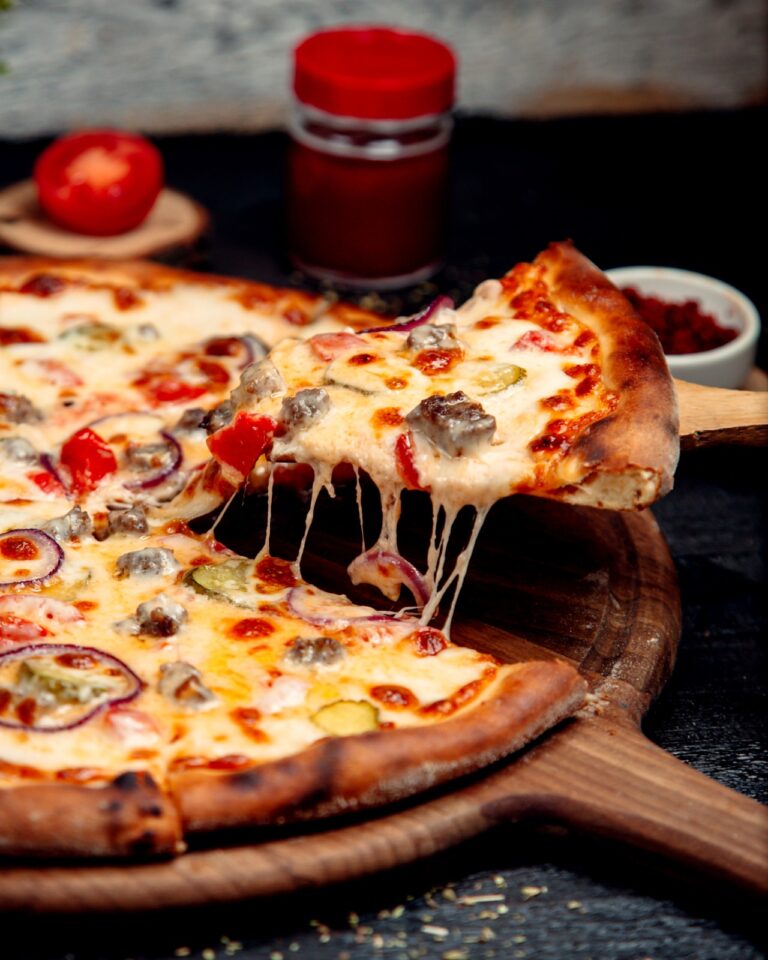 Alta Gracia celebra hoy la Noche de las Pizzas con promociones 2×1 en locales adheridos