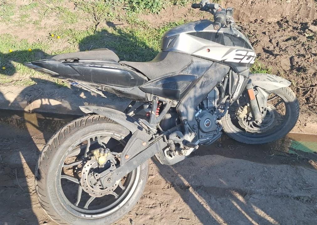 Robaron una moto de un garaje y la Policía la encontró abandonada horas después