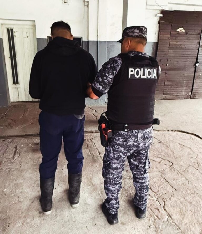 Secuestran una camioneta con pedido de captura en Alta Gracia y detienen a un hombre de 36 años