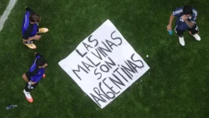 ¿Puede haber sanciones para Argentina por la bandera de Malvinas? Qué dice el reglamento de la FIFA