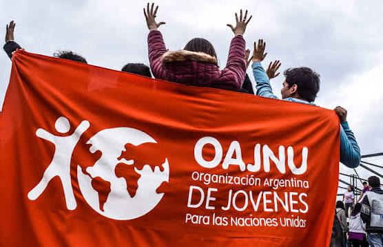 Jóvenes que debaten, proponen y piensan el futuro