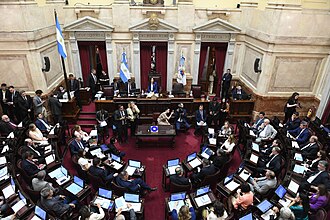 Sin la venta de tierra a extranjeros, el Senado sesiona para avanzar con el resto de la ley de propiedad privada
