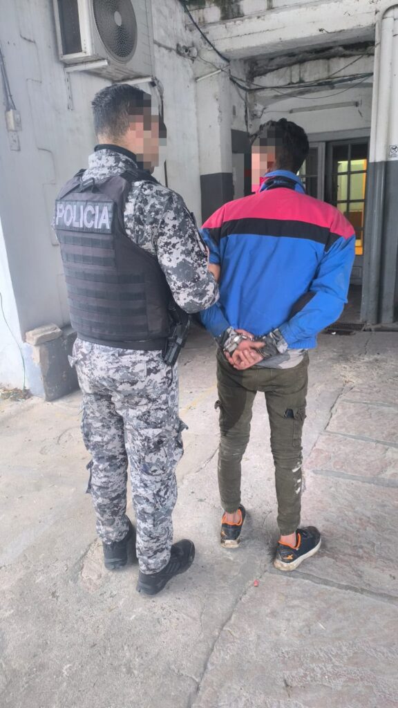 Aprehendieron a un joven de 26 años dentro de una obra en construcción