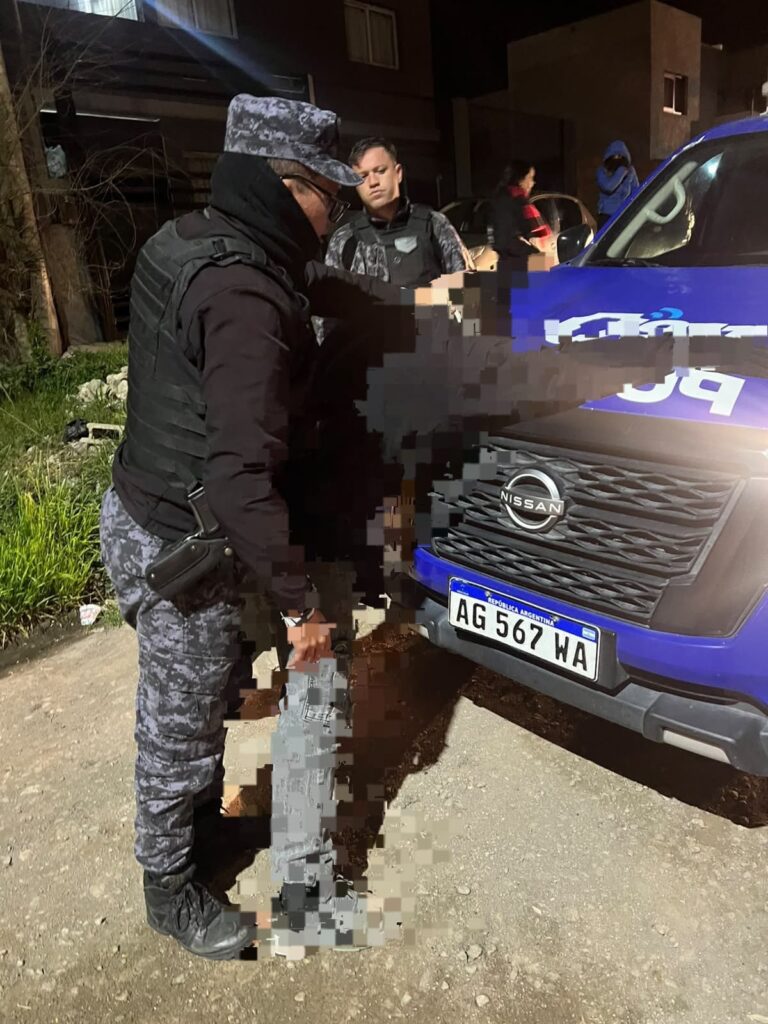 DETUVIERON A UN HOMBRE TRAS SER VISTO DENTRO DE UNA VIVIENDA EN MALAGUEÑO