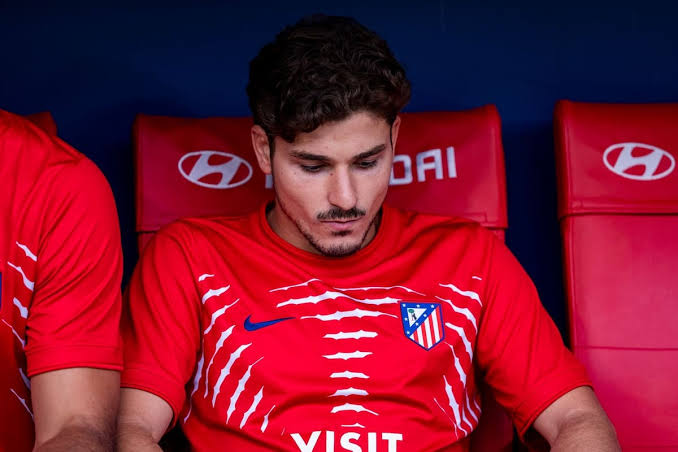 Julián Álvarez no se presentó a la práctica del Atlético de Madrid y crece el conflicto de cara al cierre del mercado de pases