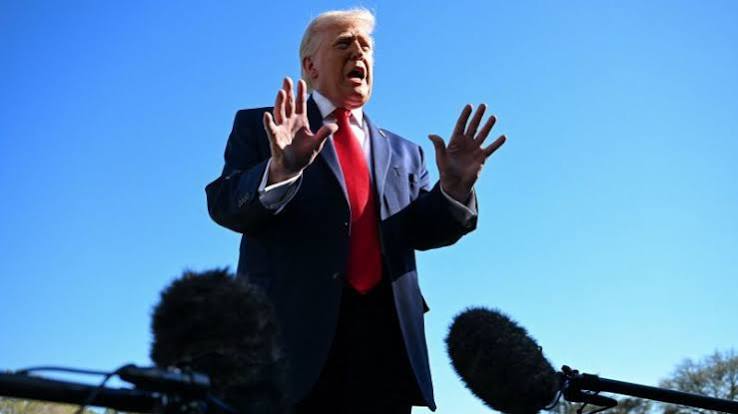 Trump reiteró que EEUU tiene el “control total” del estrecho de Ormuz en medio de la incertidumbre sobre las negociaciones con Irán