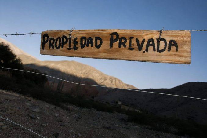 Gobernadores aliados se oponen a la venta de tierras y está en duda la sesión de mañana en el Senado