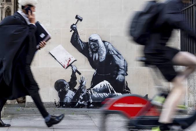 Banksy le pasa factura a Londres: sus obras costaron casi 200 mil dólares en limpieza y seguridad