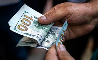 A cuánto puede llegar el dólar en septiembre sin intervención del Gobierno según la nueva banda cambiaria