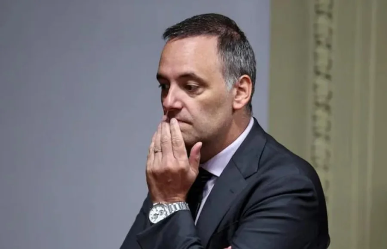 Adorni pidió una prórroga para responder las dudas de la Justicia sobre su patrimonio