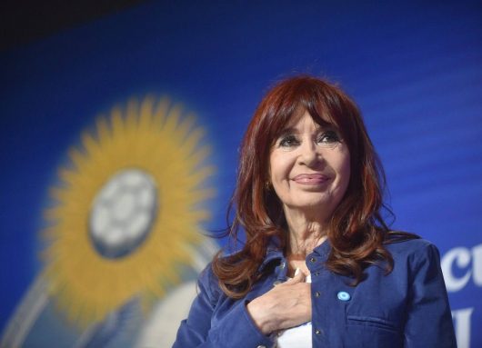 La Justicia embargó el departamento de San José 1111 y otras propiedades de Cristina Kirchner