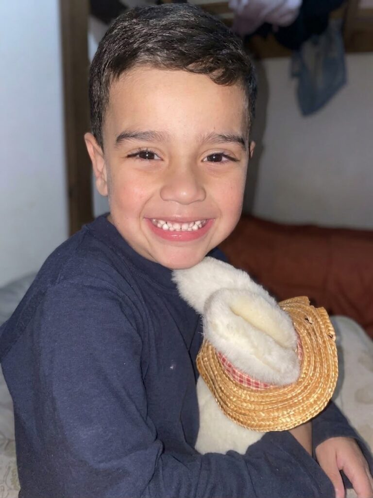 Rifa solidaria para ayudar a Lorenzo a continuar con su tratamiento