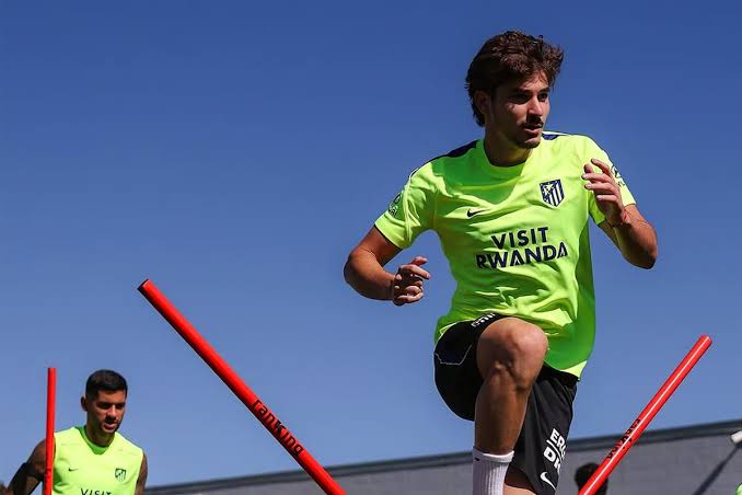La decisión que tomó Julián Álvarez en el cierre del mercado de pases