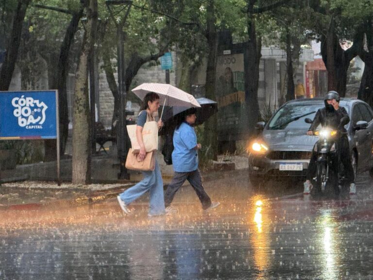 Prevén lluvias y posibles tormentas fuertes en la ciudad de Córdoba durante este miércoles